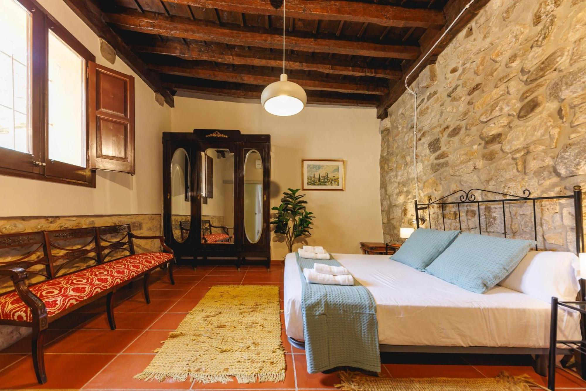 Bravissimo Girona 1593, Medieval Charm Exterior photo